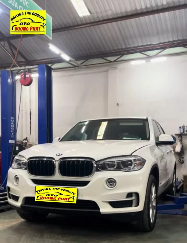 Bảo dưỡng định kì xe BMW X5 tại mốc 80.000km tại Garage ô tô Vương Phát