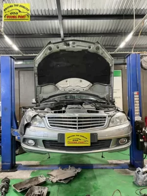 Sửa chữa hệ thống treo giảm xóc Mercedes-benz C250