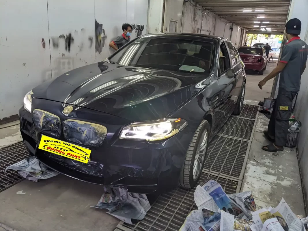 Garage chuyên sửa chữa xe BMW