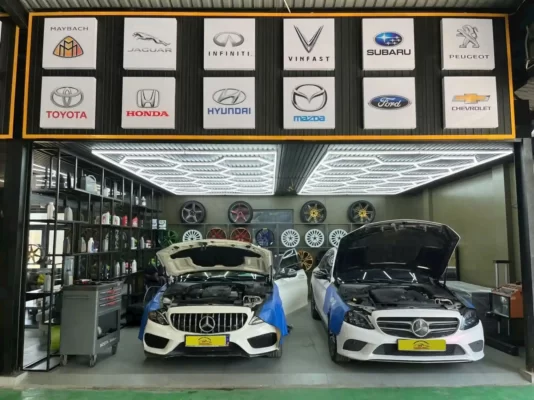 Garage chuyên sửa chữa xe Mercedes