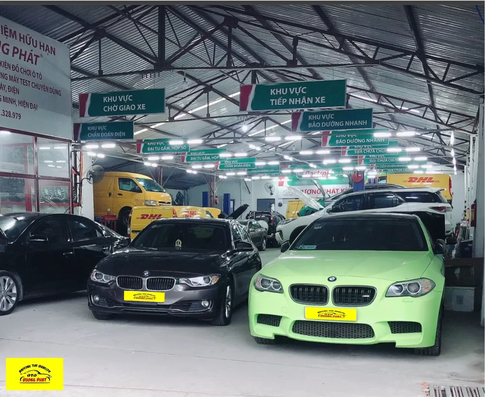 Garage chuyên sửa chữa động cơ xe BMW