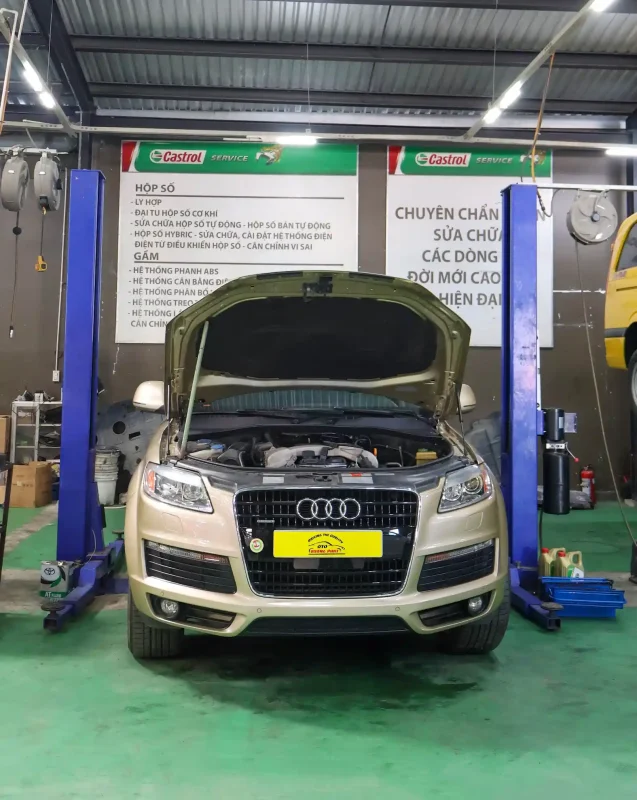 Garage chuyên sửa chữa xe Audi Q7