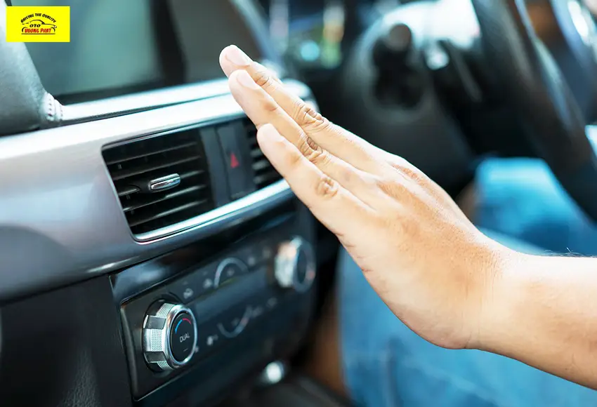 Garage chuyên sửa máy lạnh ô tô không mát