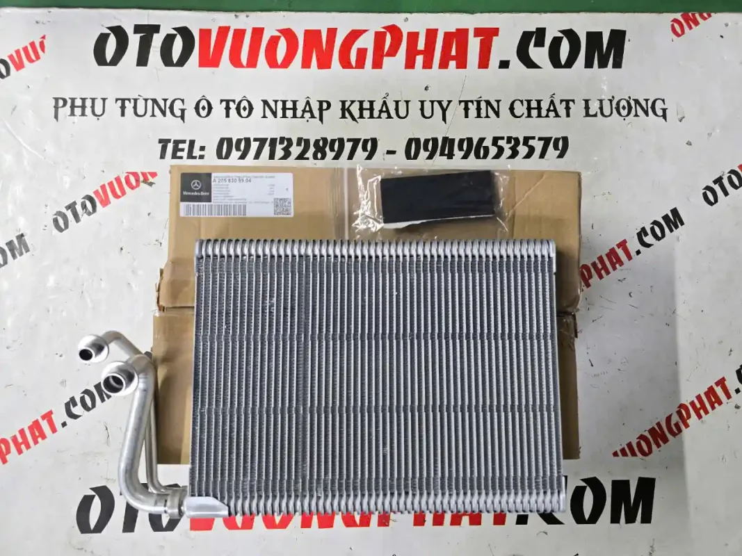 Thay thế giàn lạnh điều hòa ô tô