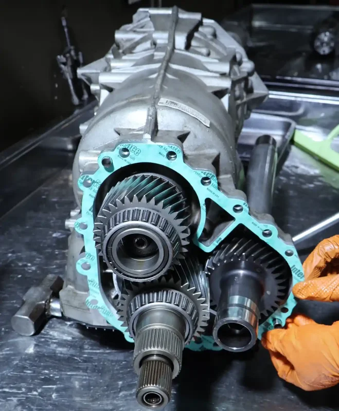 Sửa chữa hộp số xe Audi hư hỏng